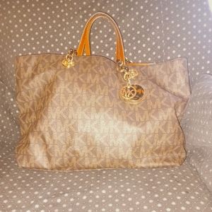 Large Michael Kors tote bag
